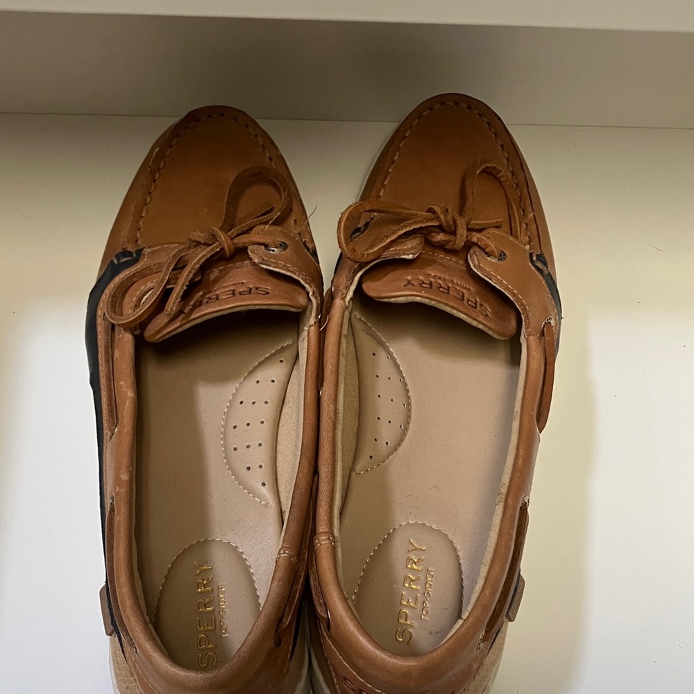 Sperry Women's Tan Moccasins